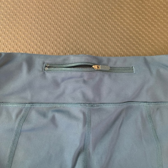 Lululemon Cropped Leggings - Picture 3 of 7